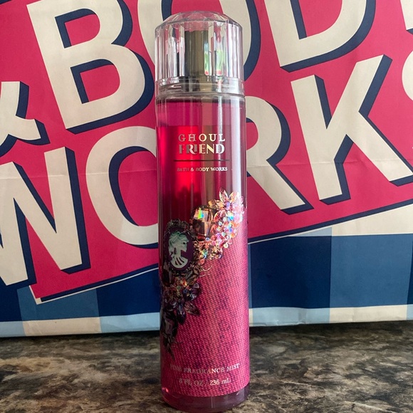 Bath & Body Works Ghoul Friend - Picture 2 of 4